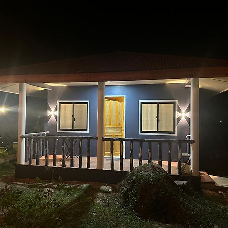 Cris & Mar Homestay Burgos  Exterior photo