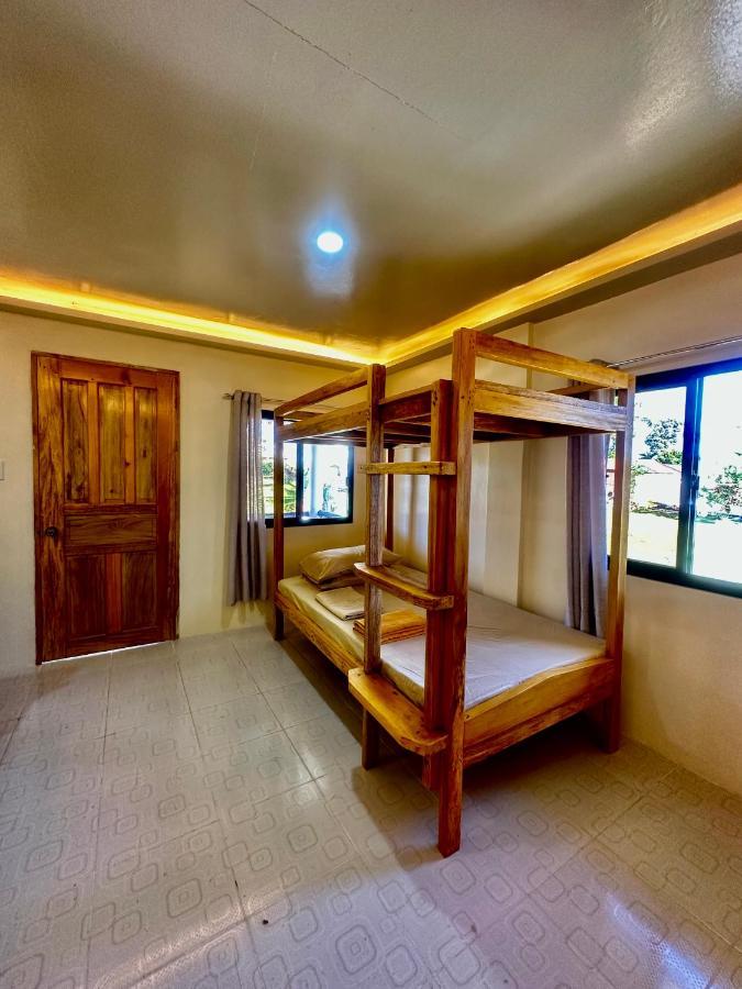 Cris & Mar Homestay Burgos  Exterior photo