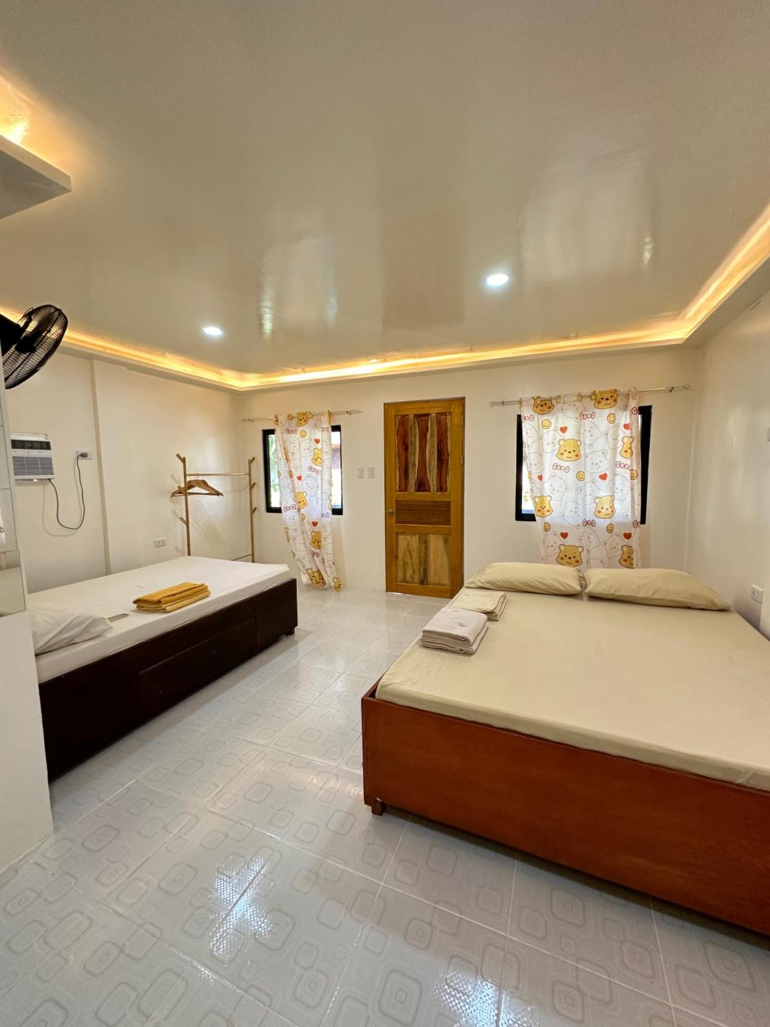 Cris & Mar Homestay Burgos  Exterior photo