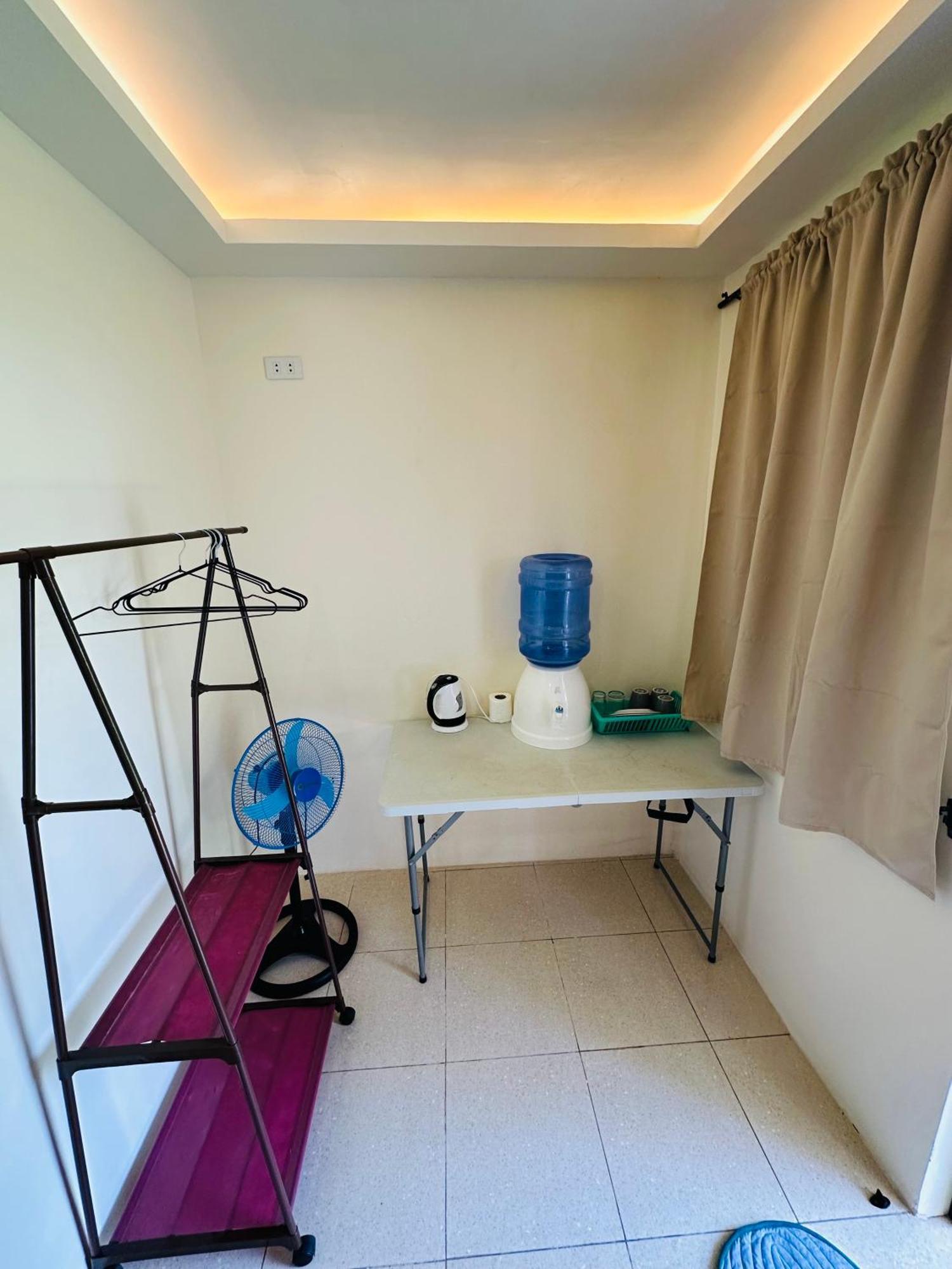 Cris & Mar Homestay Burgos  Exterior photo