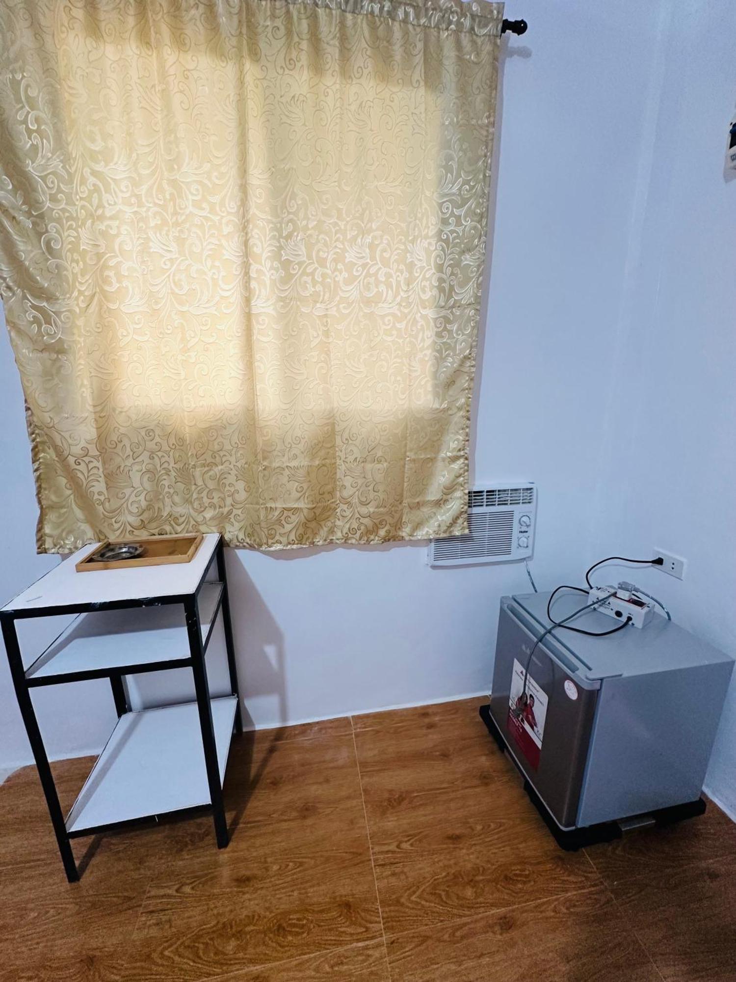 Cris & Mar Homestay Burgos  Exterior photo